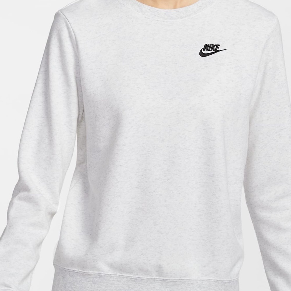 Nike Women's Light Gray Crew Neck Sweater